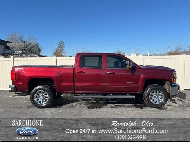 2017 Chevrolet Silverado 2500HD LT 4WD photo