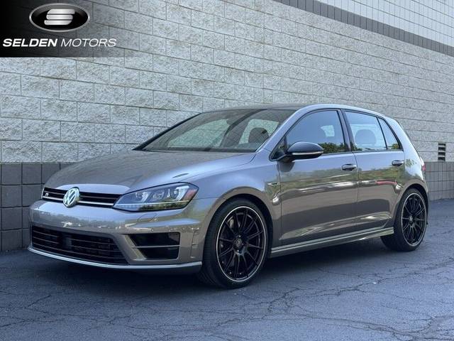 2017 Volkswagen Golf R AWD photo