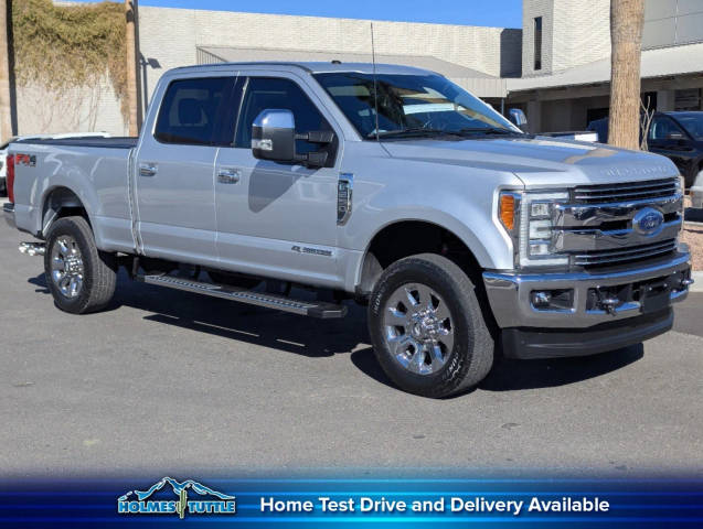 2017 Ford F-250 Super Duty Lariat 4WD photo