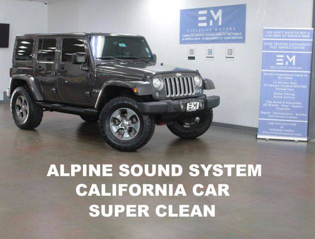 2017 Jeep Wrangler Unlimited Sahara 4WD photo