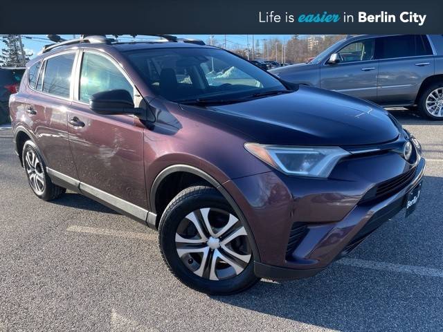 2017 Toyota RAV4 LE AWD photo