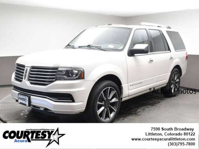 2017 Lincoln Navigator Select 4WD photo