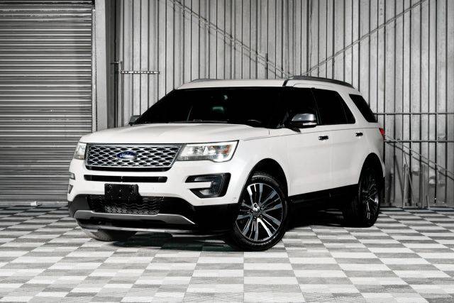 2017 Ford Explorer Platinum 4WD photo