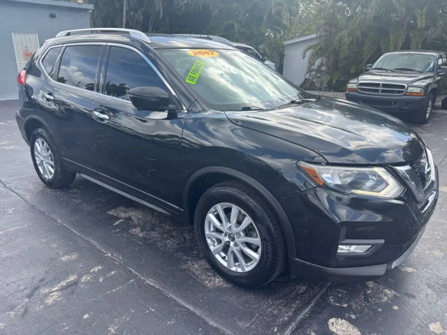 2017 Nissan Rogue SV AWD photo