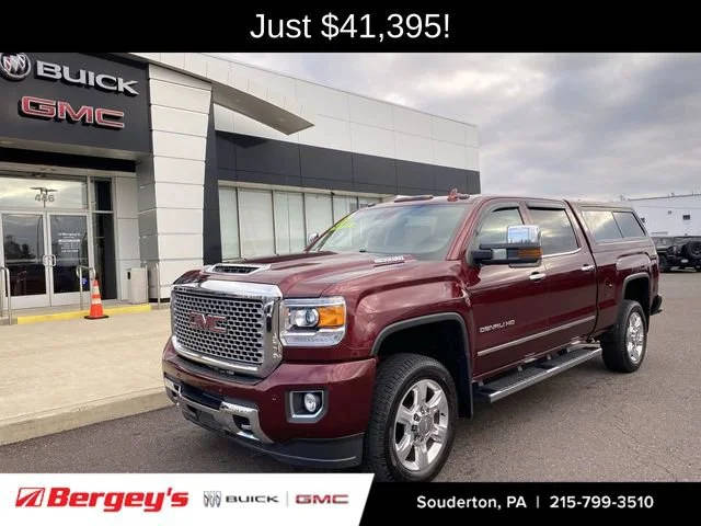 2017 GMC Sierra 2500HD Denali 4WD photo