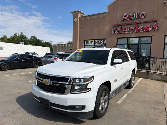 2017 Chevrolet Suburban LT RWD photo
