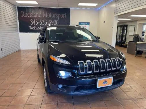 2017 Jeep Cherokee Latitude 4WD photo