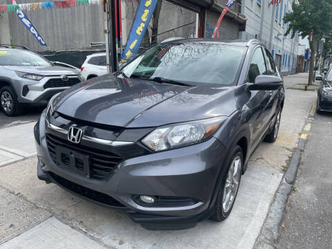 2017 Honda HR-V EX-L Navi AWD photo