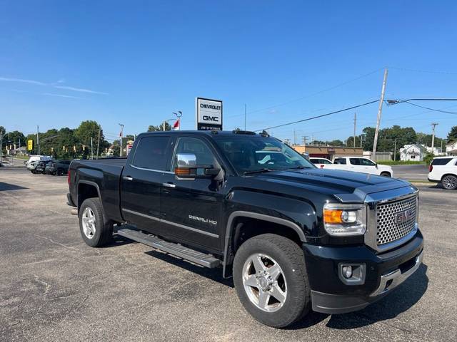 2015 GMC Sierra 2500HD Denali 4WD photo