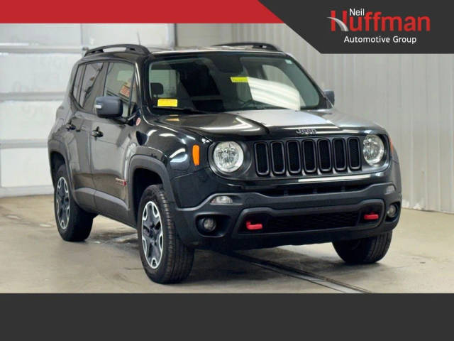 2016 Jeep Renegade Trailhawk 4WD photo