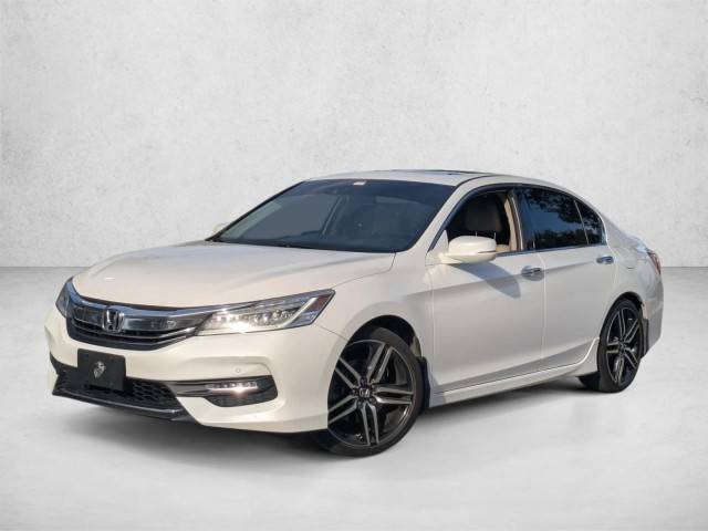 2017 Honda Accord Touring FWD photo