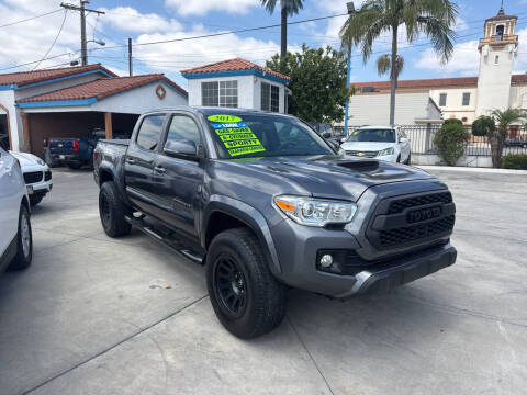 2017 Toyota Tacoma TRD Sport RWD photo