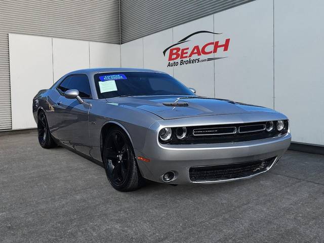 2016 Dodge Challenger R/T RWD photo