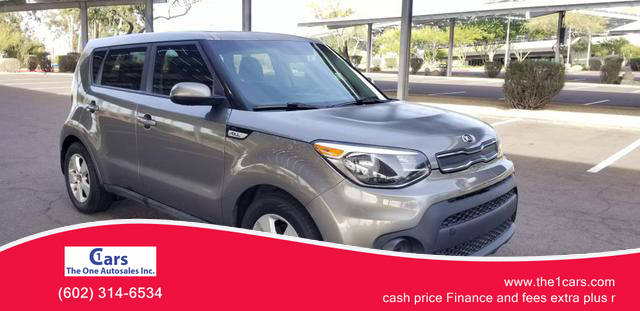 2017 Kia Soul Base FWD photo