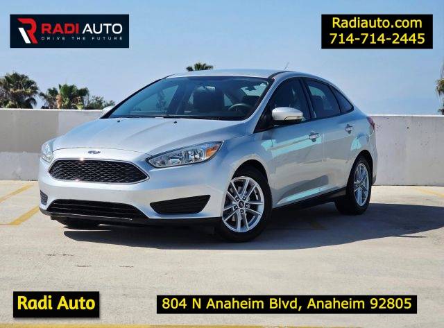 2017 Ford Focus SE FWD photo
