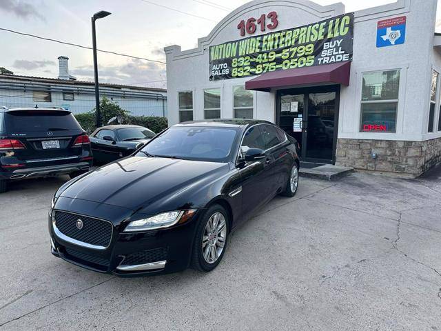 2017 Jaguar XF 35t Premium RWD photo