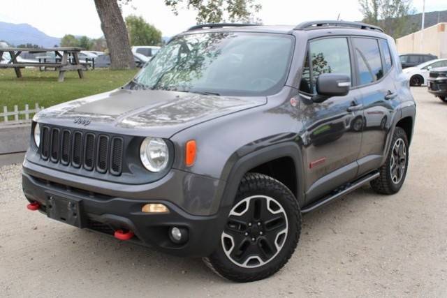 2017 Jeep Renegade Trailhawk 4WD photo