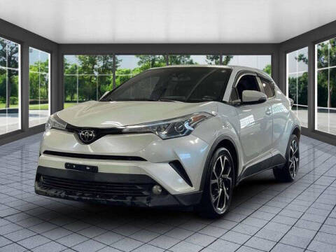 2018 Toyota C-HR XLE Premium FWD photo