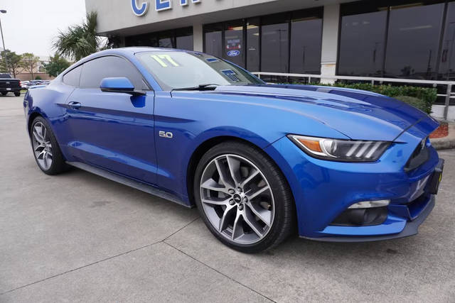 2017 Ford Mustang GT Premium RWD photo