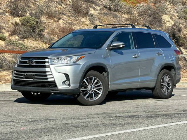 2017 Toyota Highlander XLE AWD photo