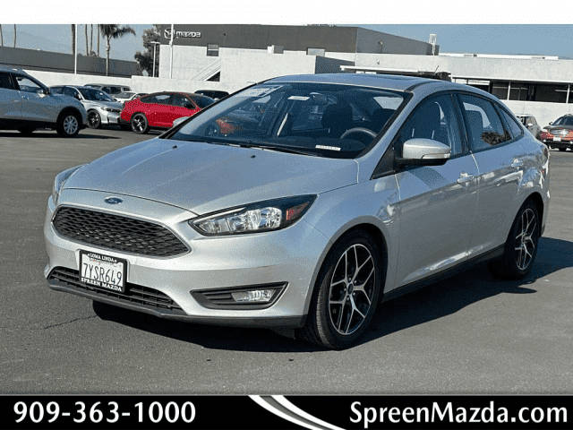 2017 Ford Focus SEL FWD photo