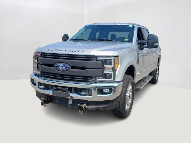 2017 Ford F-350 Super Duty Lariat 4WD photo