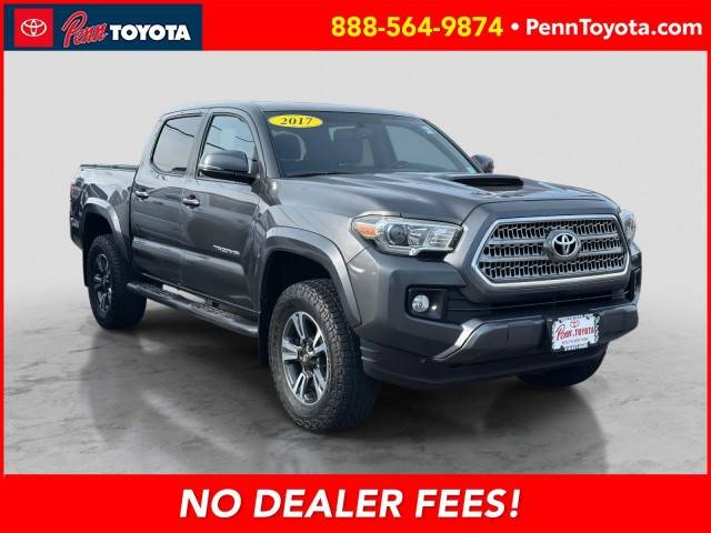 2017 Toyota Tacoma TRD Sport 4WD photo