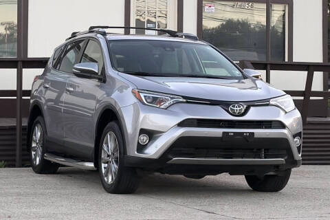 2017 Toyota RAV4 Limited FWD photo