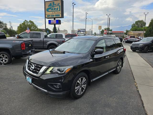 2017 Nissan Pathfinder S 4WD photo