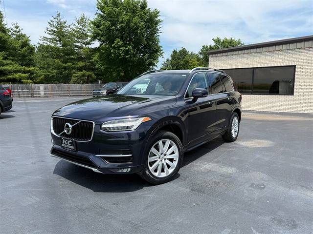 2017 Volvo XC90 Momentum AWD photo