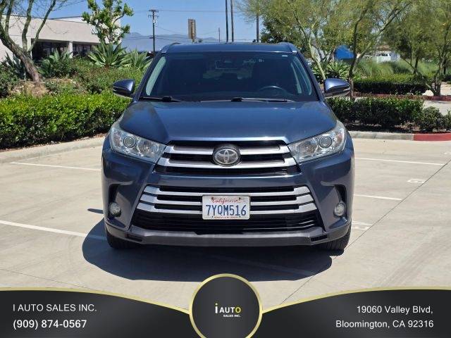 2017 Toyota Highlander XLE FWD photo