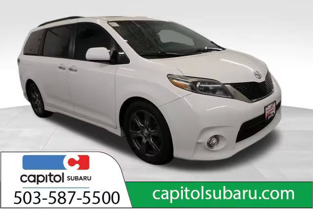 2017 Toyota Sienna SE FWD photo