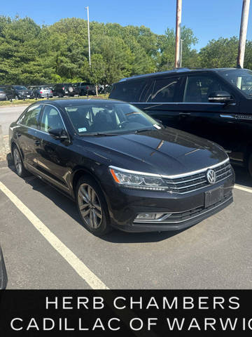 2017 Volkswagen Passat 1.8T SEL Premium FWD photo