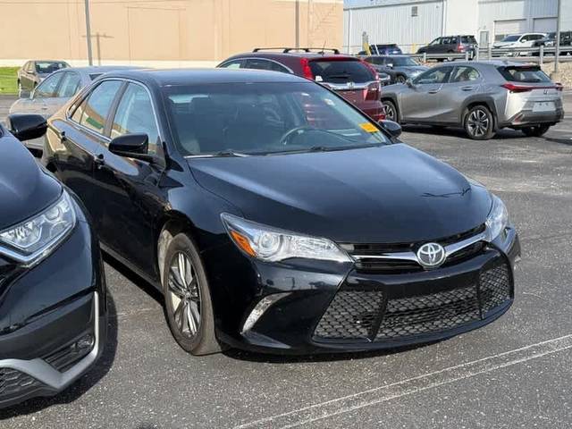 2017 Toyota Camry SE FWD photo