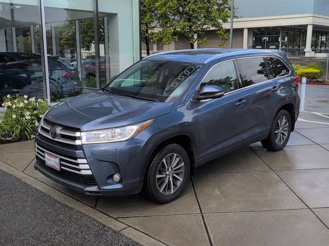 2017 Toyota Highlander XLE AWD photo
