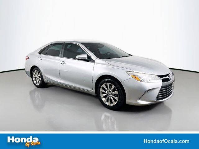 2017 Toyota Camry XLE FWD photo