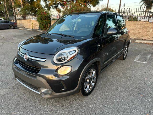 2017 FIAT 500L Trekking FWD photo