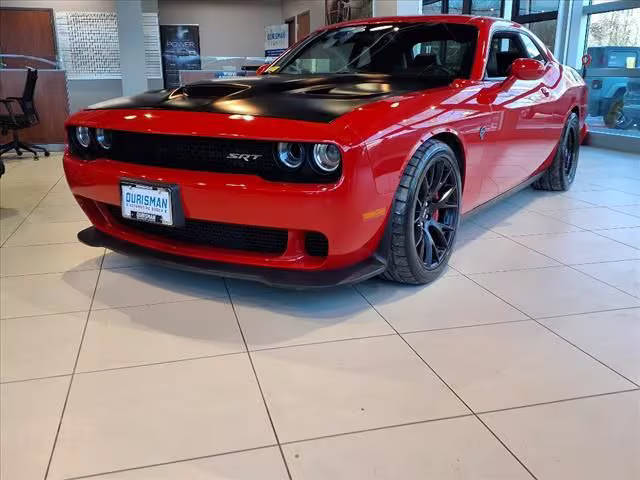 2016 Dodge Challenger SRT Hellcat RWD photo