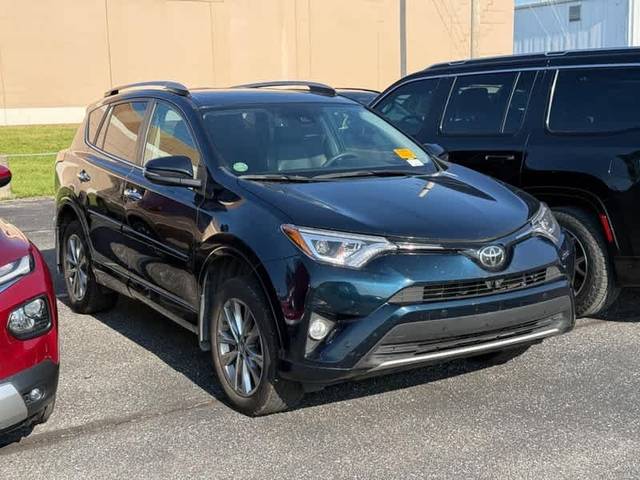2017 Toyota RAV4 Platinum AWD photo