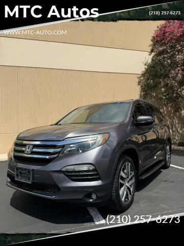 2017 Honda Pilot Touring FWD photo