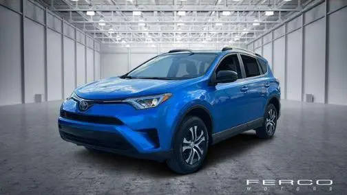 2017 Toyota RAV4 LE FWD photo