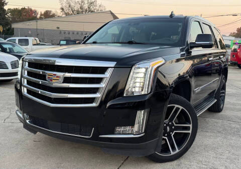 2017 Cadillac Escalade Luxury RWD photo