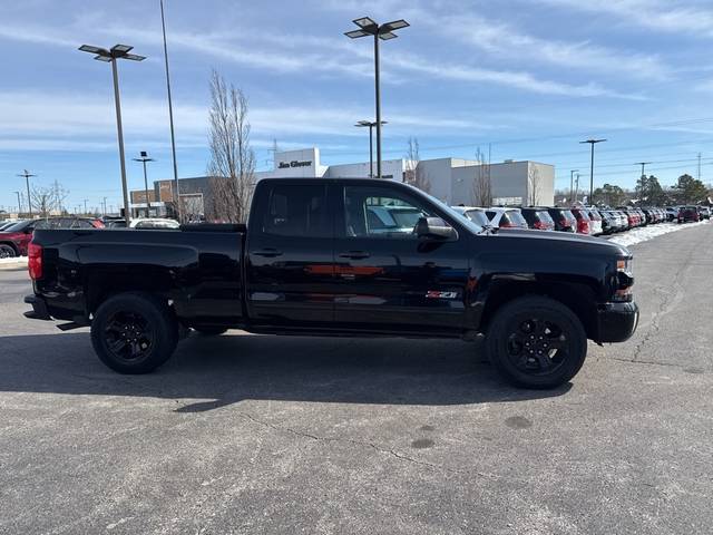 2017 Chevrolet Silverado 1500 LT 4WD photo