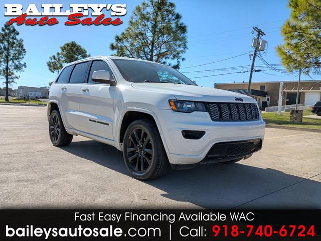 2017 Jeep Grand Cherokee Altitude 4WD photo