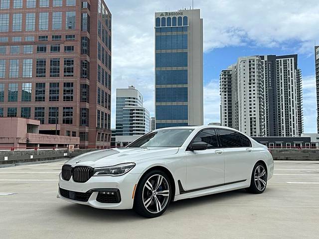 2017 BMW 7 Series 750i RWD photo