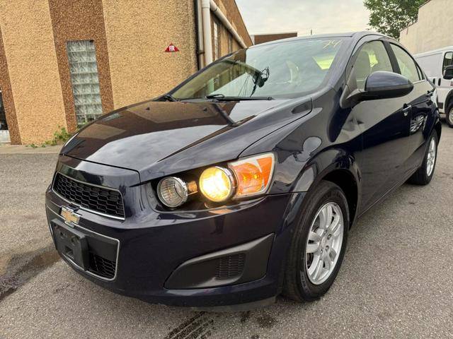 2015 Chevrolet Sonic LT FWD photo