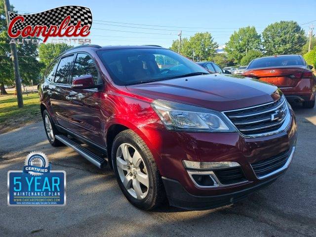 2017 Chevrolet Traverse LT FWD photo