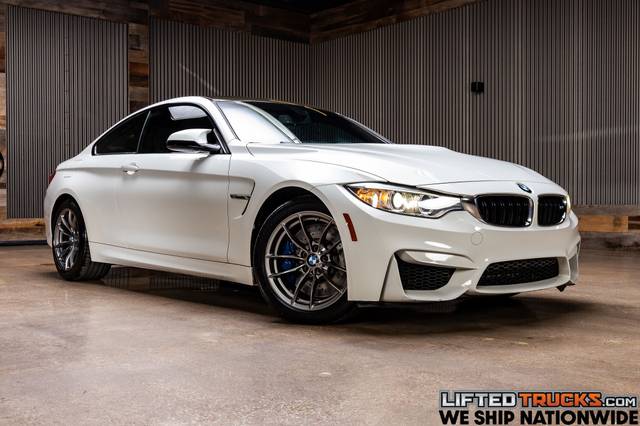 2017 BMW M4  RWD photo