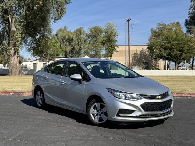2017 Chevrolet Cruze LS FWD photo