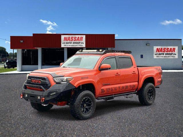 2017 Toyota Tacoma SR5 4WD photo
